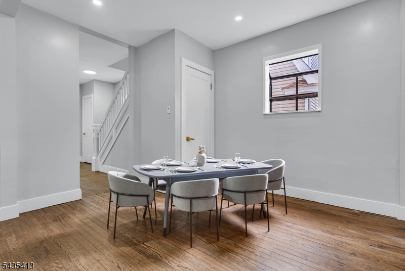 529 Wheatsheaf Road Roselle, NJ 07203 - Photo 9 of 49