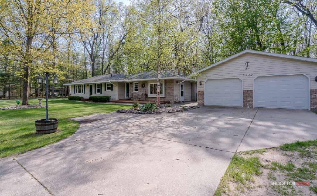 3079 Rich Road Muskegon, MI 49445 - Photo 2 of 26 3079RichAve002 LoRes
