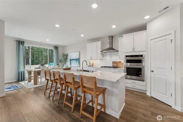 $699,990 | 3923 McCormick Vlg Drive, Bremerton, WA 98312