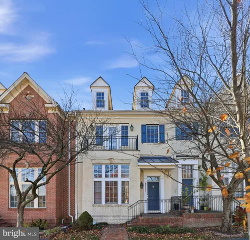 $3,650 | 1302 Gaither Road, Rockville, MD 20850