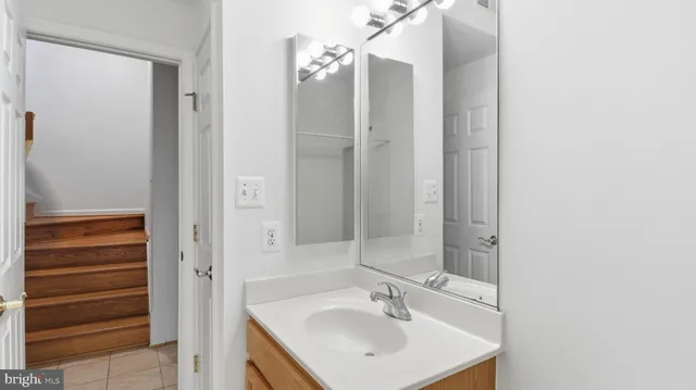 $3,650 | 1302 Gaither Road, Rockville, MD 20850