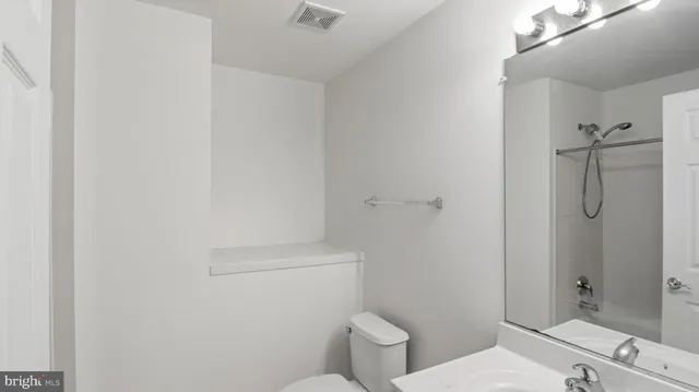 $3,650 | 1302 Gaither Road, Rockville, MD 20850