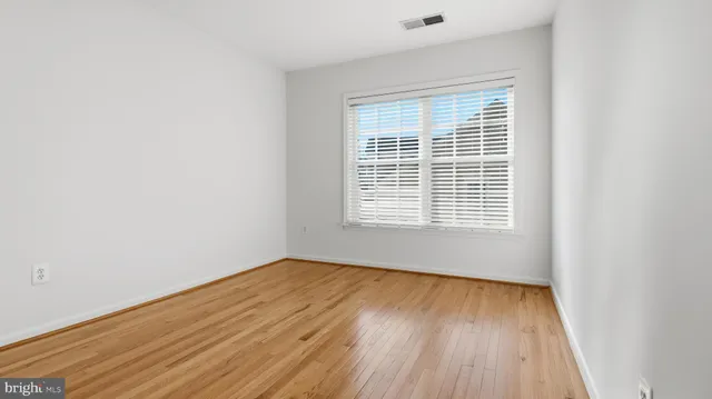 $3,650 | 1302 Gaither Road, Rockville, MD 20850