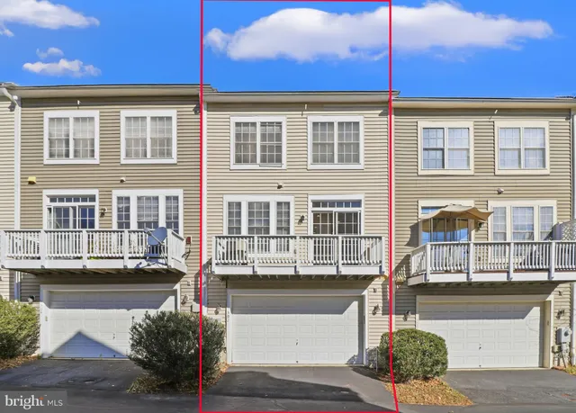 $3,650 | 1302 Gaither Road, Rockville, MD 20850