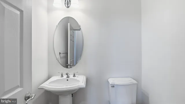 $3,650 | 1302 Gaither Road, Rockville, MD 20850