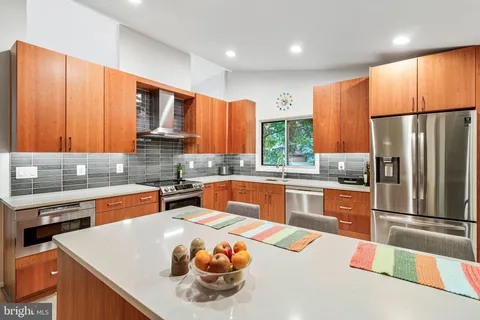 $1,495,000 | 8004 Park Overlook Drive, Bethesda, MD 20817