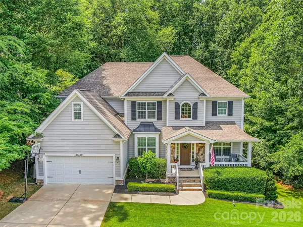 $949,900 | 21329 Crown Lake Drive, Cornelius, NC 28031