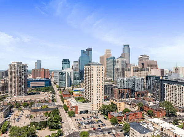 $1,595 | 929 Portland Avenue, Unit 808, Minneapolis, MN 55404