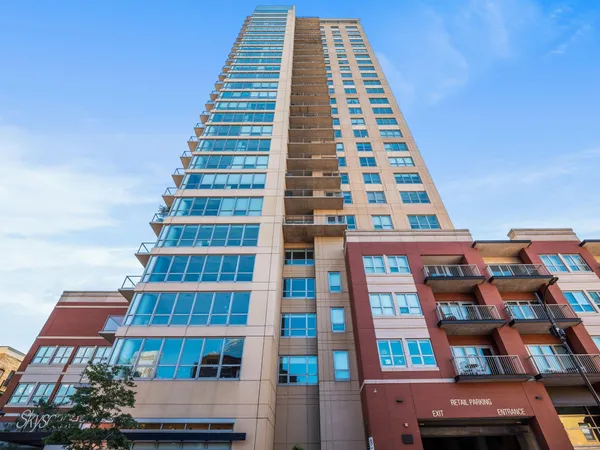 $1,595 | 929 Portland Avenue, Unit 808, Minneapolis, MN 55404