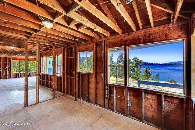 $399,000 | 34406 State Highway 3, St. Maries, ID 83861