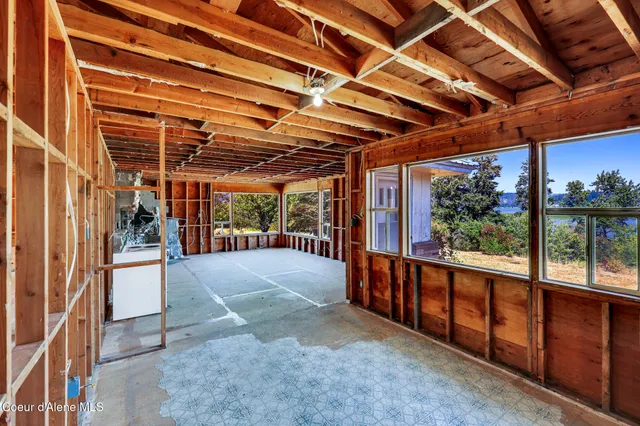 $399,000 | 34406 State Highway 3, St. Maries, ID 83861