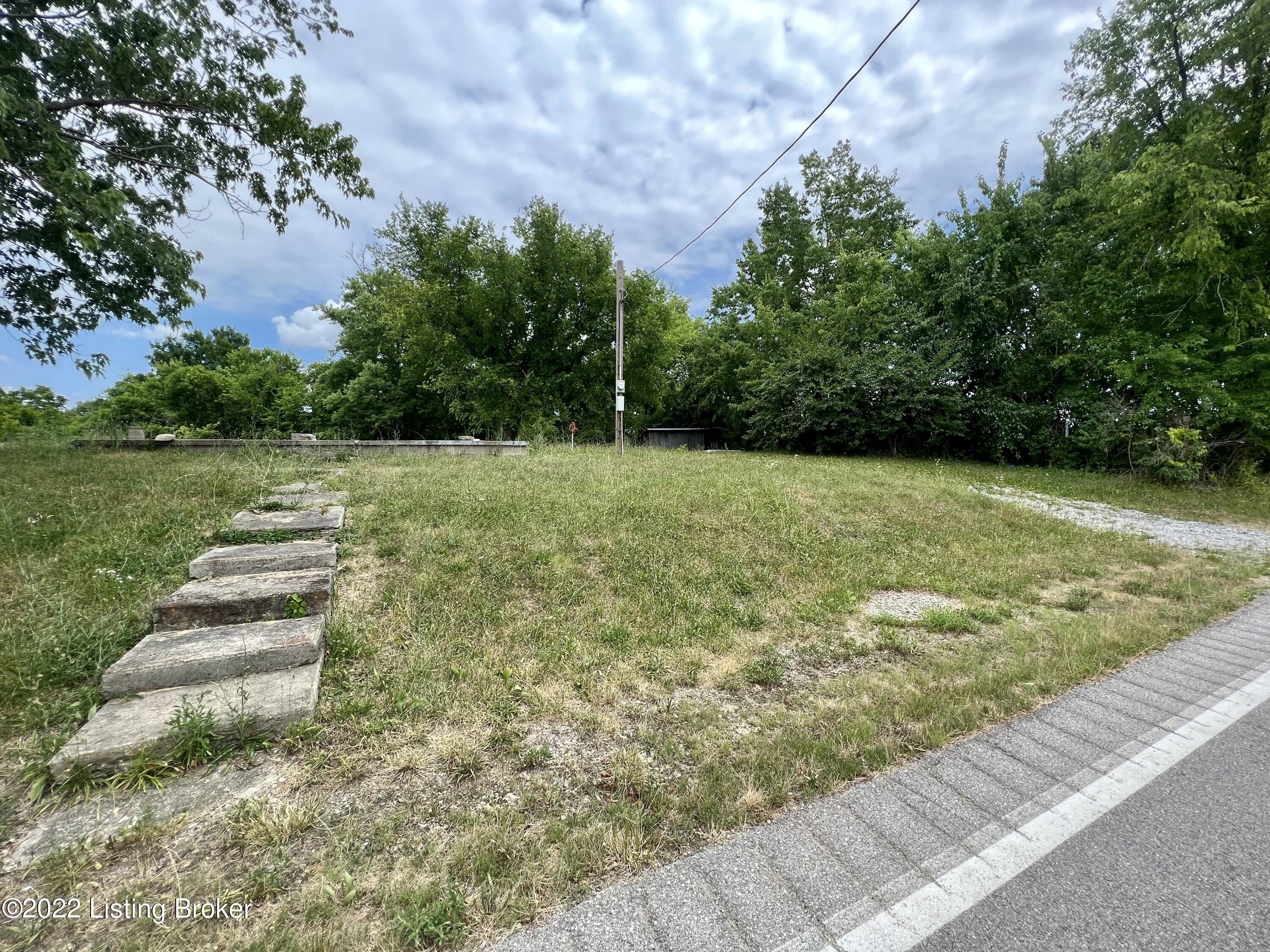 2021 Grapevine Road Harrodsburg, KY 40330 - Photo 2 of 14 9CCBAB2C-7D66-4360-89FF-5C09F2B3B4C3