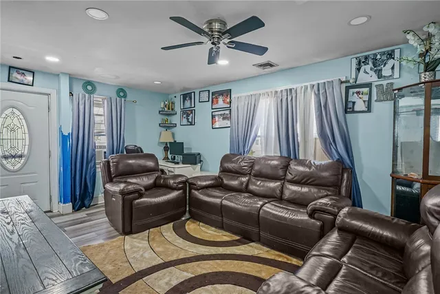 $399,900 | 30 Touro Street, Providence, RI 02904