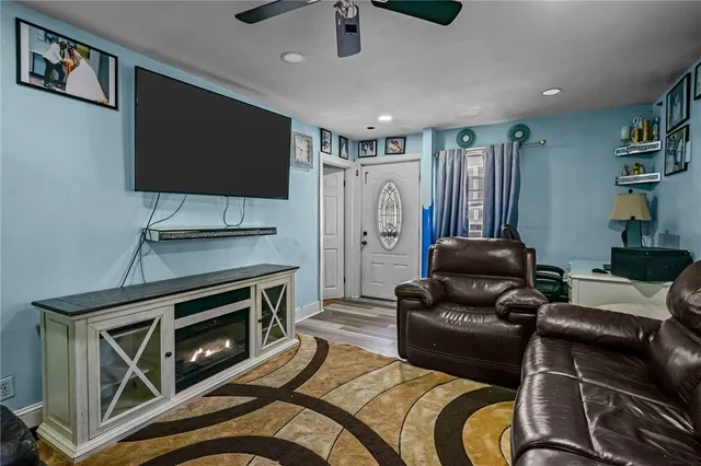 $399,900 | 30 Touro Street, Providence, RI 02904