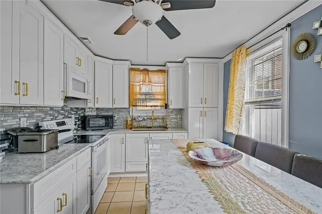 $399,900 | 30 Touro Street, Providence, RI 02904