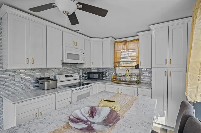 $399,900 | 30 Touro Street, Providence, RI 02904