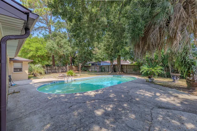 a view of a basketball court
