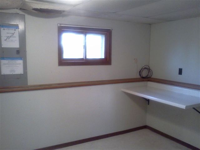 710 Freeport Road Sterling, IL 61081 - Photo 11 of 12 Gallery Image 11