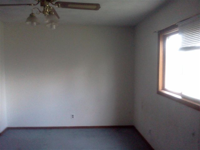 710 Freeport Road Sterling, IL 61081 - Photo 7 of 12 Gallery Image 7
