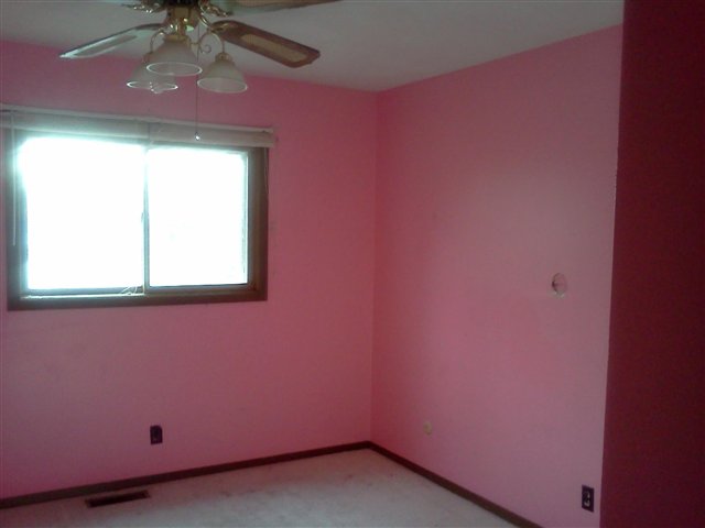 710 Freeport Road Sterling, IL 61081 - Photo 8 of 12 Gallery Image 8