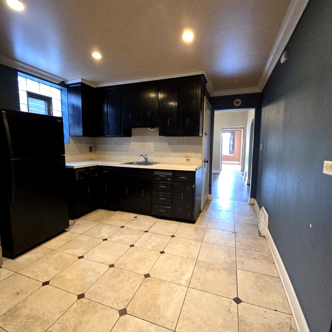 3750 West 65th Street Chicago, IL 60629 - Photo 9 of 14