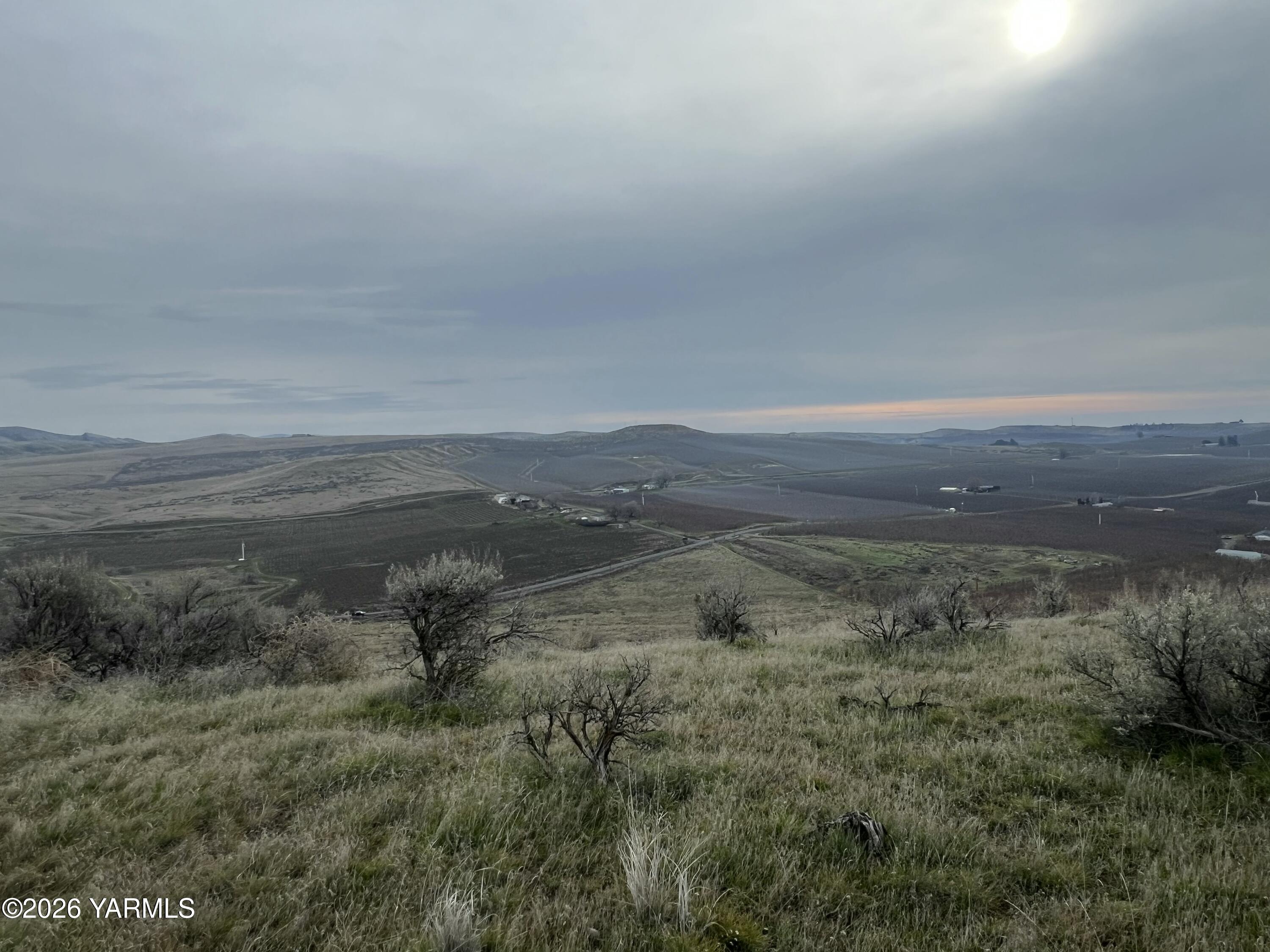 761 Nightingale Road Wapato, WA 98951 - Photo 22 of 51 IMG_4837