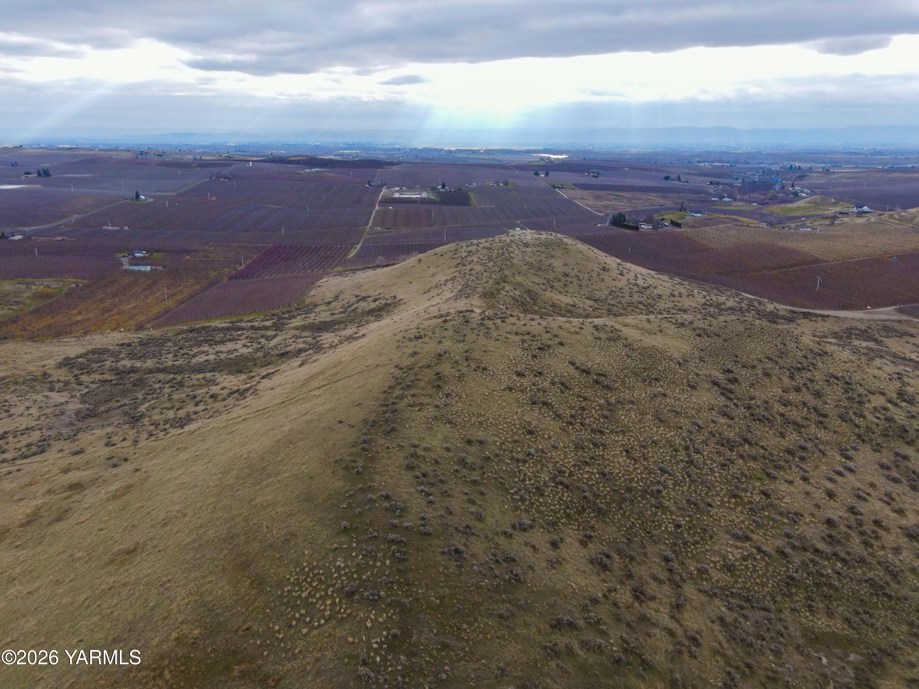 761 Nightingale Road Wapato, WA 98951 - Photo 27 of 51 Photo 2