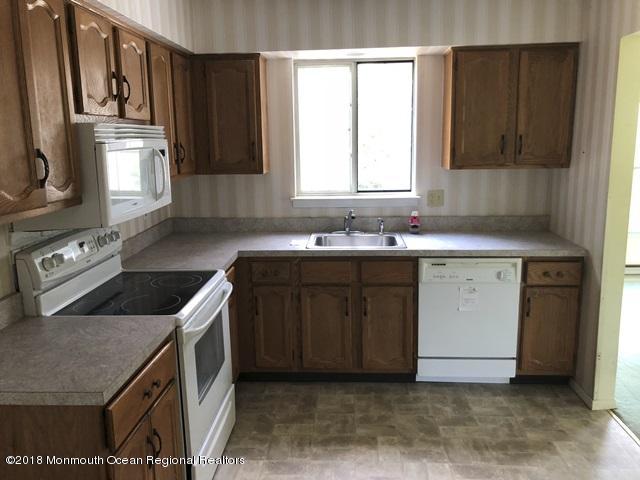 4 B Mill Road Whiting, NJ 08759 - Photo 3 of 9 IMG_9565