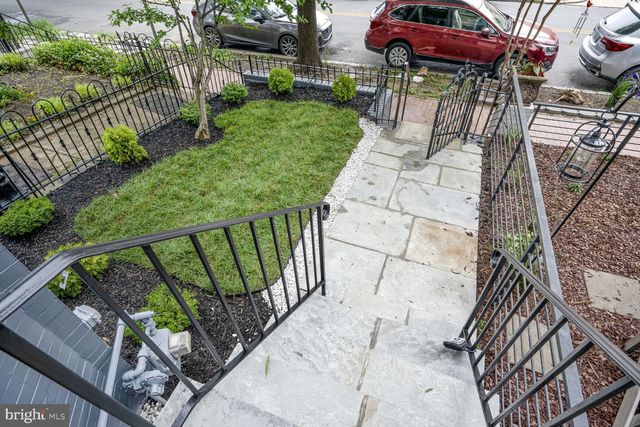 $955,000 | 109 P Street Northwest, Washington, DC 20001