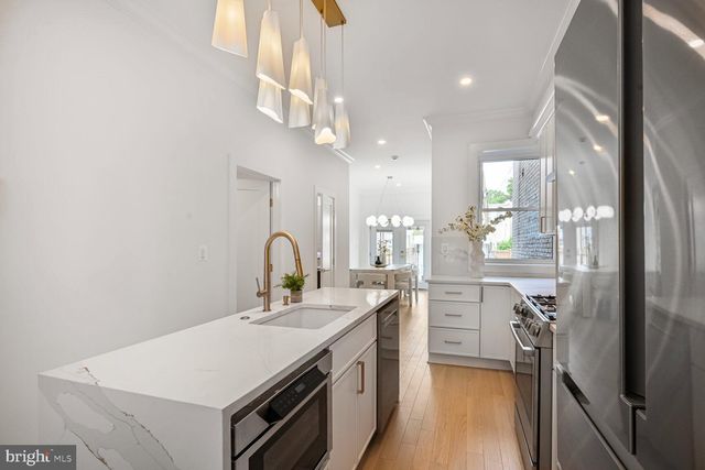 a view of washer and dryer