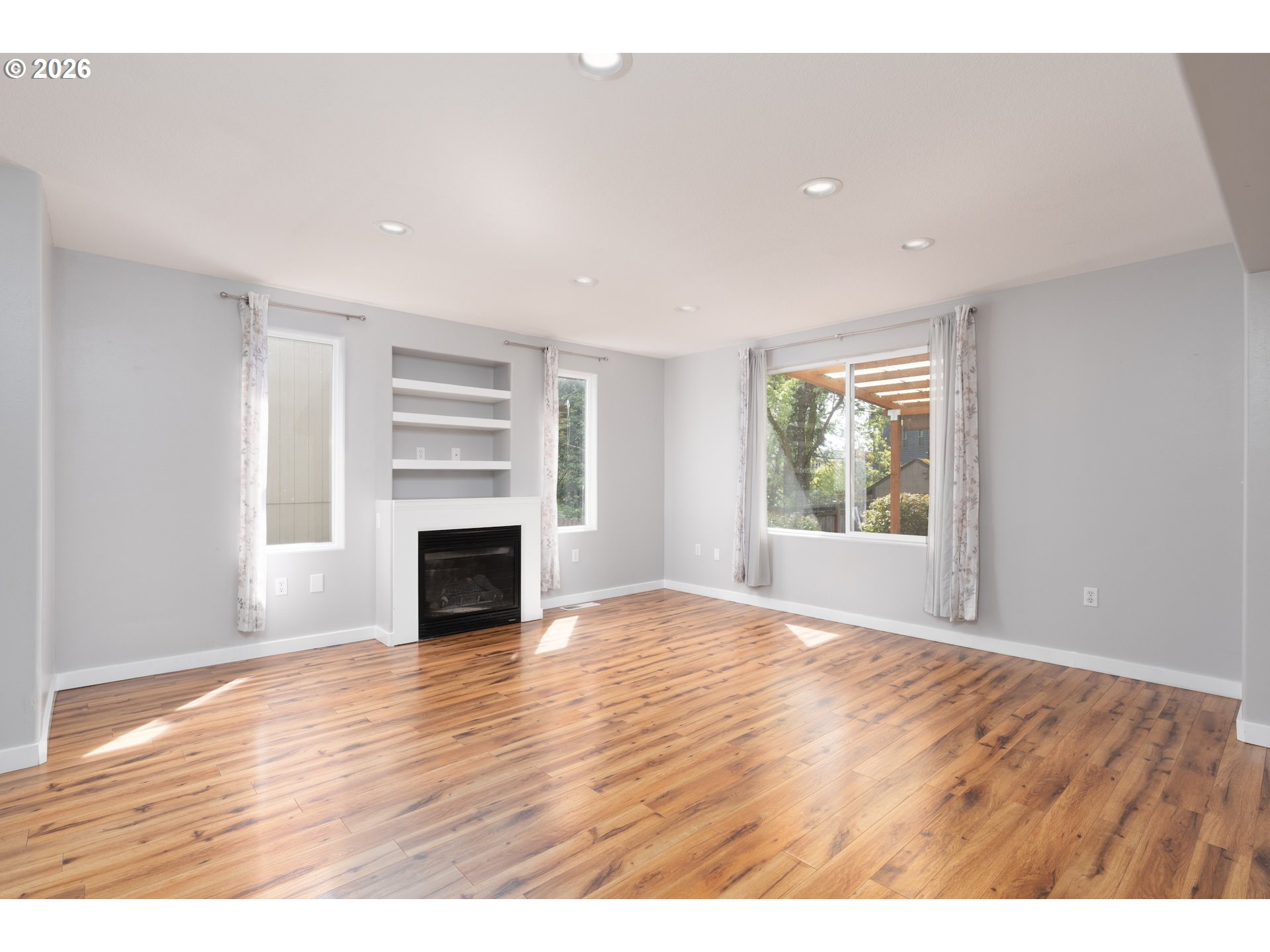 561 Northwest Mitchell Court Camas, WA 98607 - Photo 3 of 16 Great Room