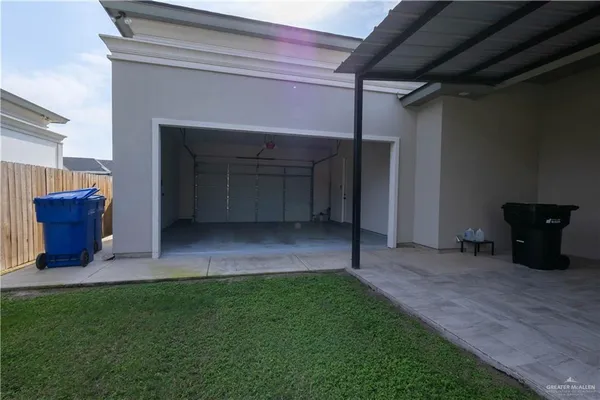 a view of a room with an empty space