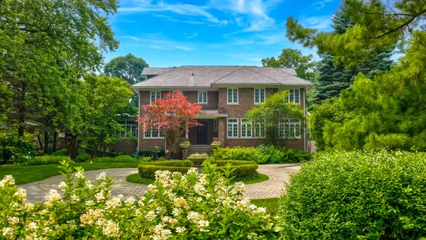 $2,750,000 | 224 Sheridan Road, Kenilworth, IL 60043