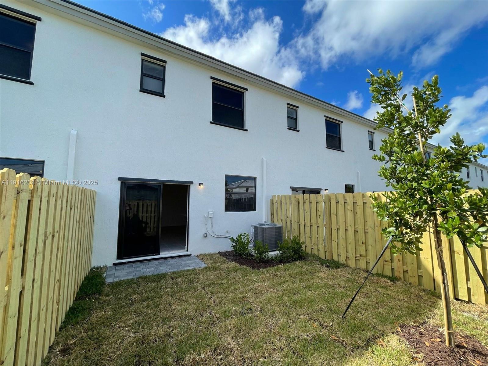 28637 Southwest 132nd Court Homestead, FL 33033 - Photo 36 of 45 a backyard of a house