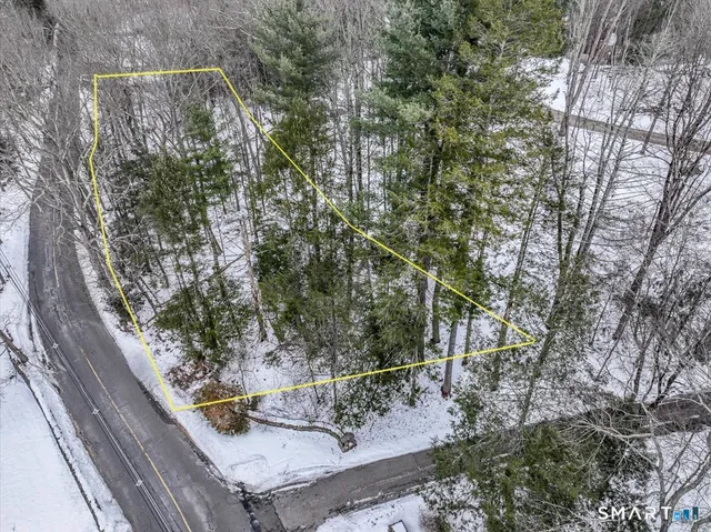 $149,900 | 18 Starrs Plain Road, Danbury, CT 06810