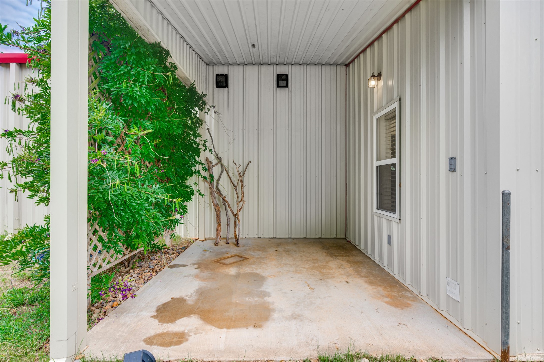 531 County Road 3501 Cuney, TX 75759 - Photo 21 of 30 spacious back patio with lattice