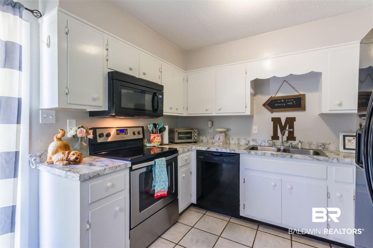 422 West Section Avenue Foley, AL 36535 - Photo 7 of 22 Gallery Image 7
