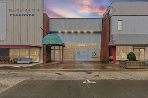 $229,000 | 115 West Main Street, Salem, IL 62881