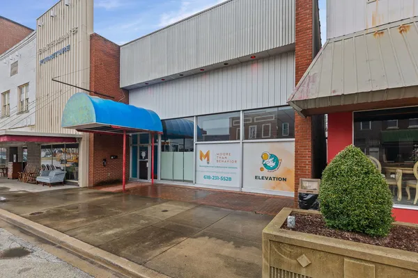 $229,000 | 115 West Main Street, Salem, IL 62881