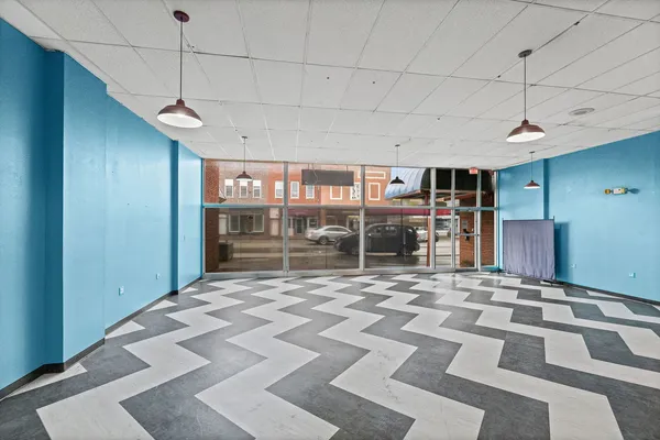 $229,000 | 115 West Main Street, Salem, IL 62881