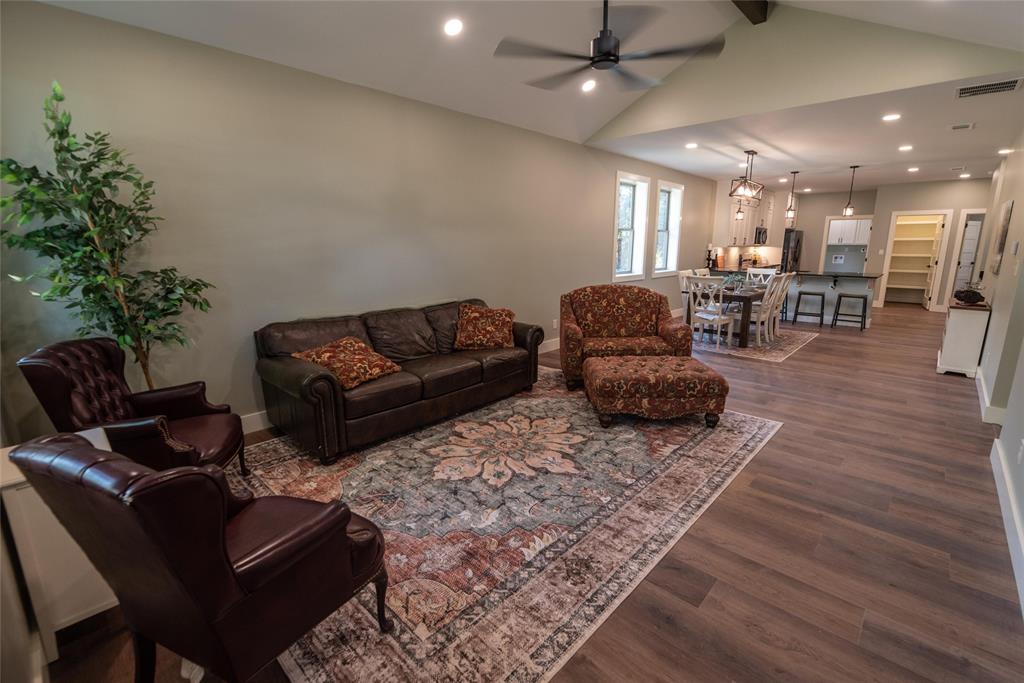 170 Rs County Road Emory, TX 75440 - Photo 3 of 28