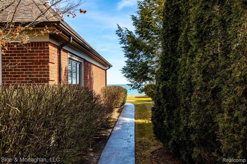 1020 Lake Shore Road Grosse Pointe Shores, MI 48236 - Photo 82 of 94