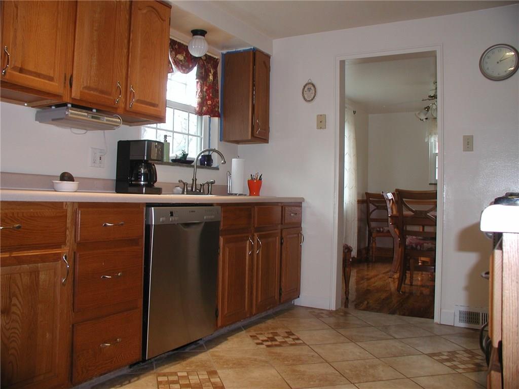 519 Nichols Road Pittsburgh, PA 15237 - Photo 4 of 25