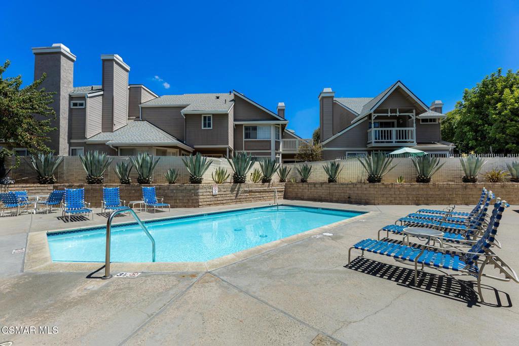1806 Rory Lane, Unit 6 Simi Valley, CA 93063 - Photo 61 of 96 Gallery Image 61