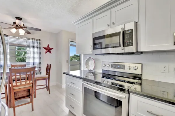 $220,000 | 23305 Barwood Lane North, Unit 303, Boca Raton, FL 33428