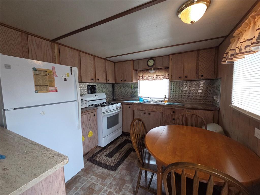 247 248/249 Ottawa Road Jamestown, PA 16134 - Photo 8 of 19