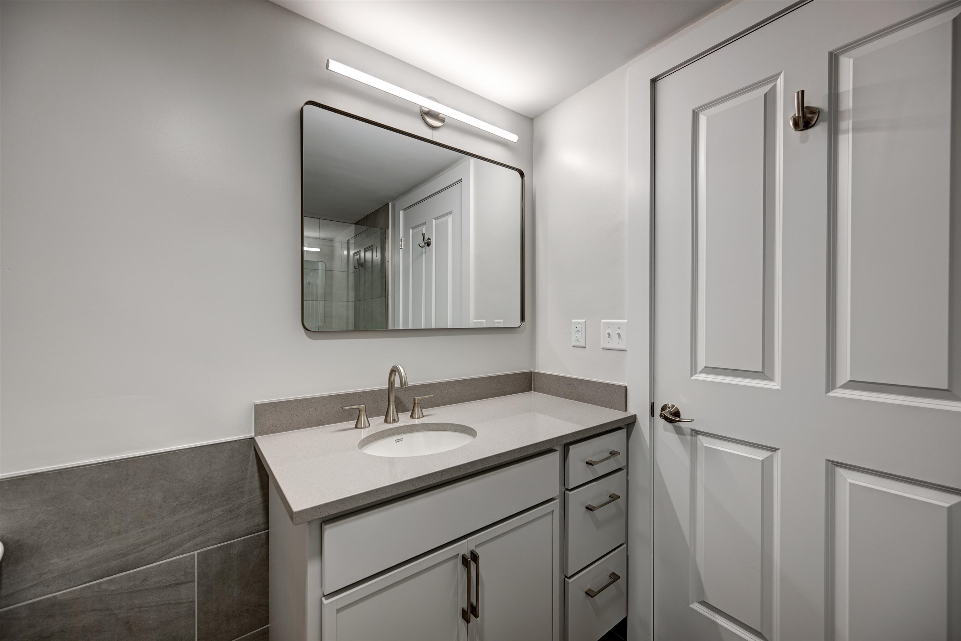2059 Lafayette Road, Unit 204 Portsmouth, NH 03801 - Photo 34 of 36