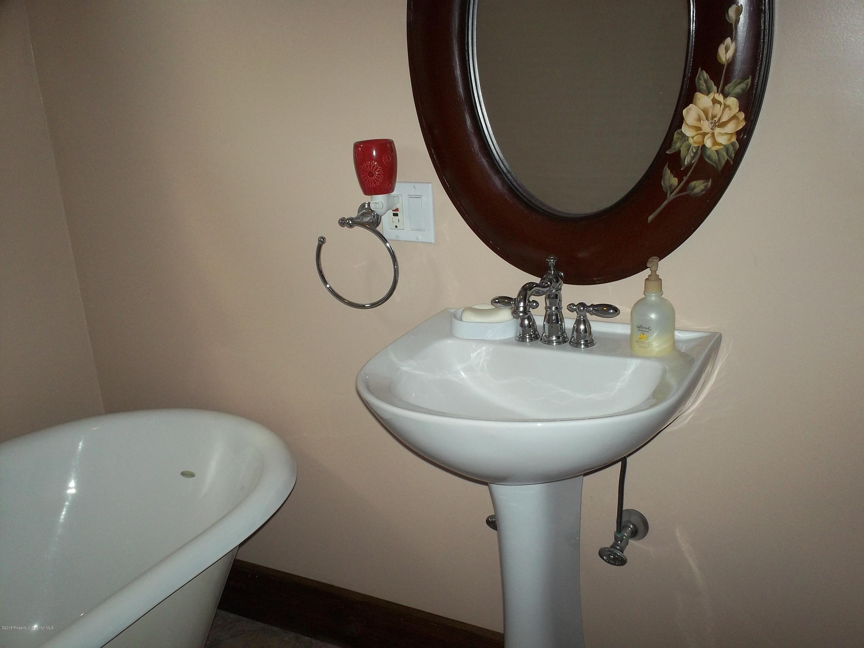 93 Novitsky Road Scott Township, PA 18447 - Photo 9 of 20 Gallery Image 9