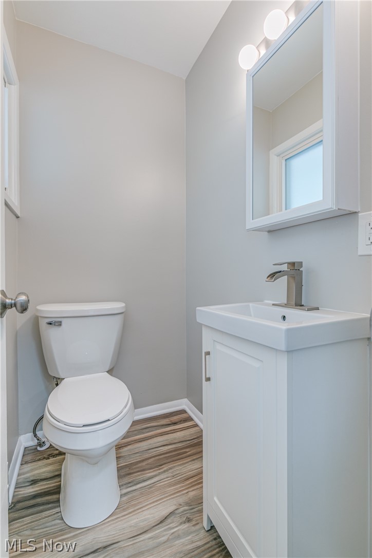 6120 Westerham Road Cleveland, OH 44124 - Photo 18 of 35