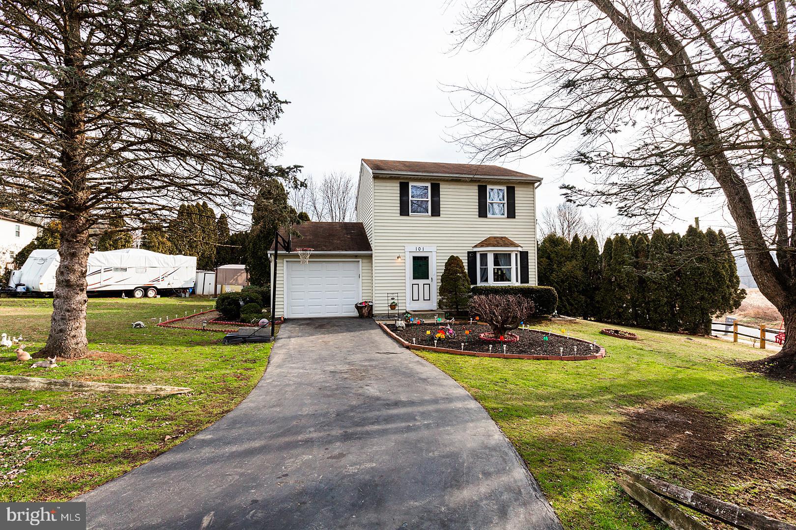 101 Hoover Road Lancaster, PA 17603 - Photo 3 of 38 Gallery Image 3